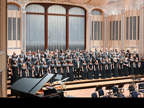 A cappella choir at Reaching Musical Heights