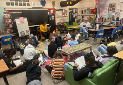 teachers reading to students