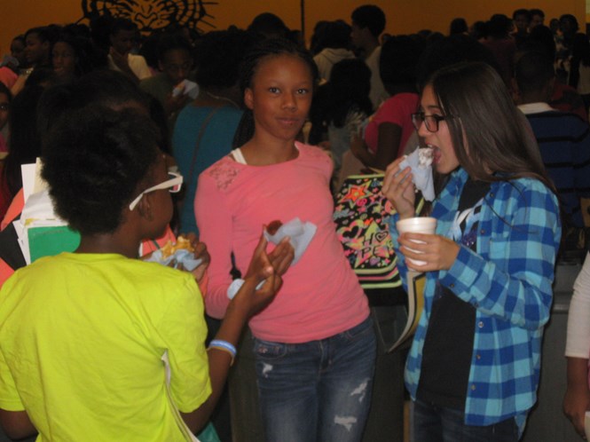 Awardees enjoying their treats