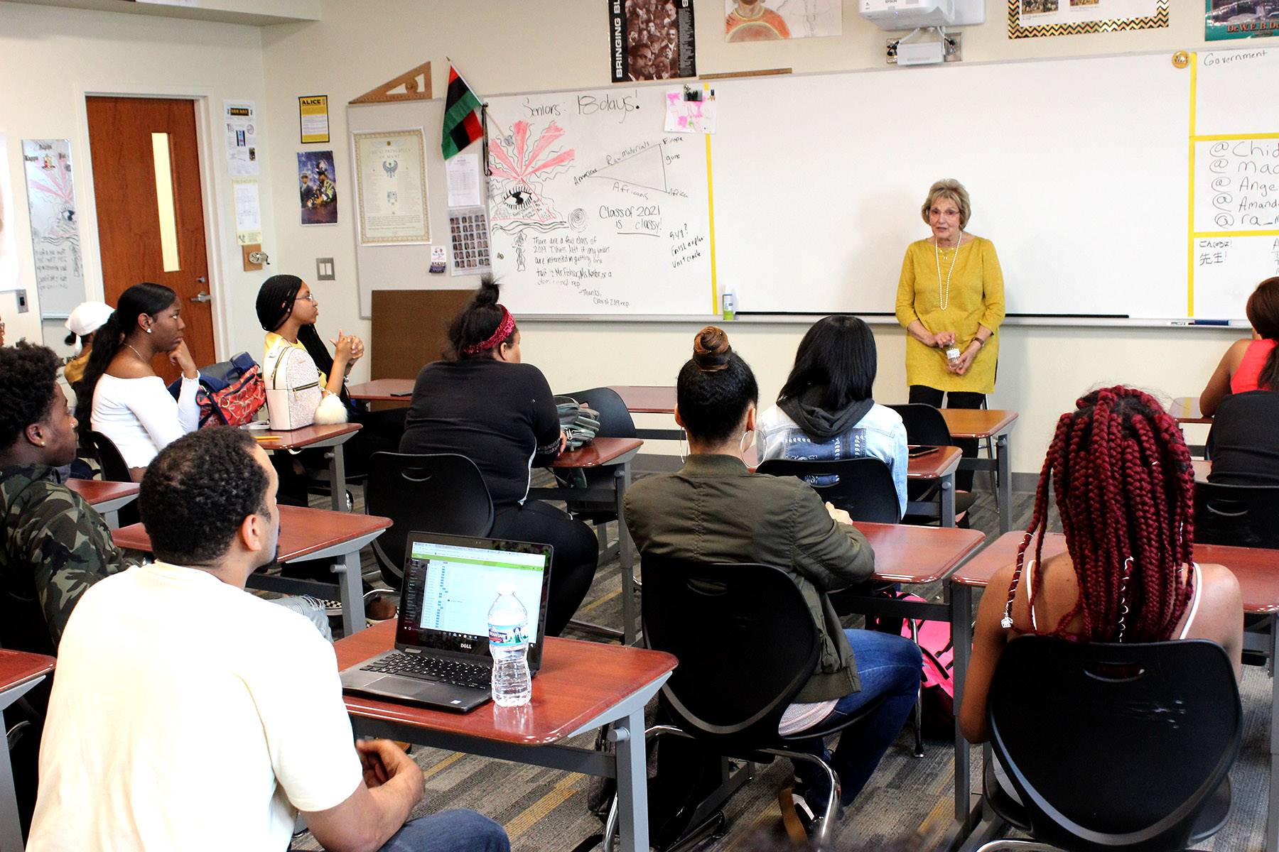 Gail Rose Kane speaks to a Heights High government class