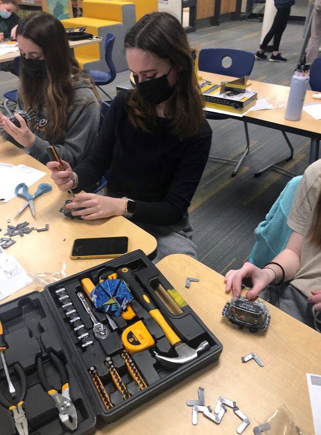 Introduce a Girl to Engineering Day 2022